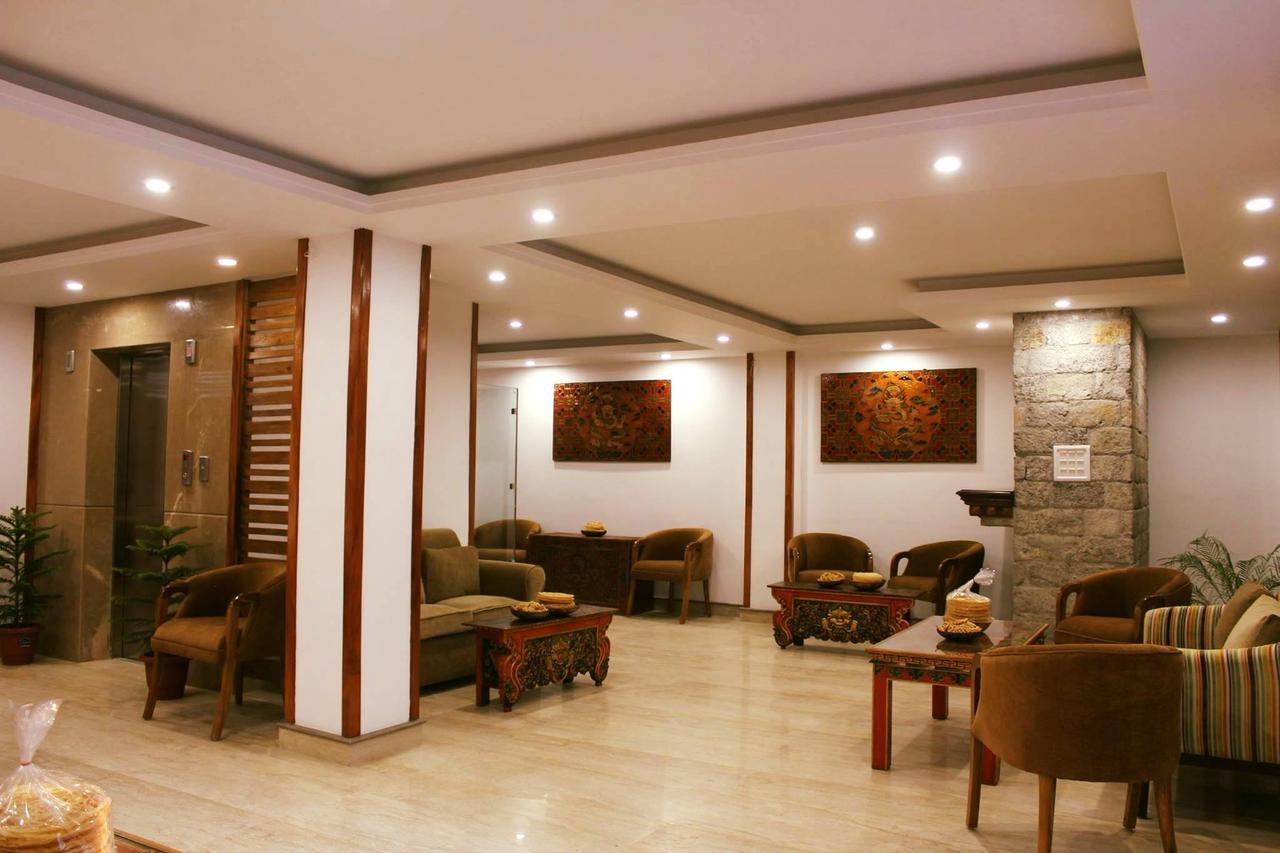 The Denzong Shangrila Gangtok Esterno foto