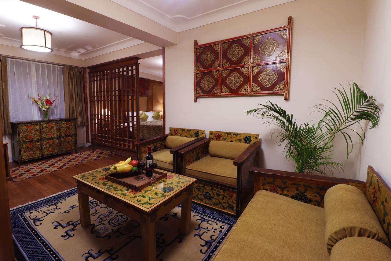 The Denzong Shangrila Gangtok Esterno foto